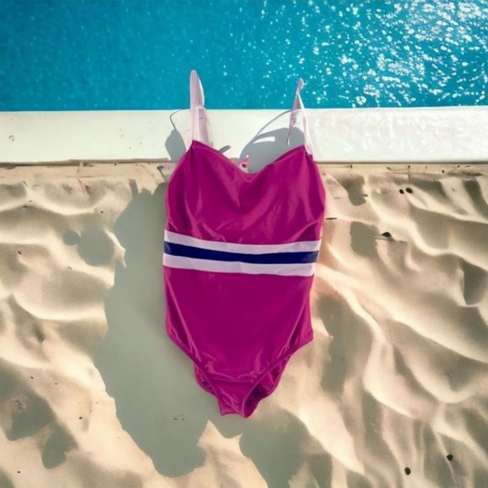 All in Motion Women’s One Piece Swimsuit Size L